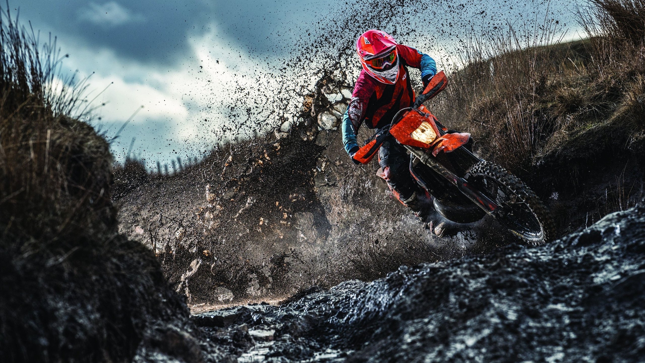 开云品牌-_全场爆炸！一夜之间多项纪录被刷新！_，昨天夜里爆炸